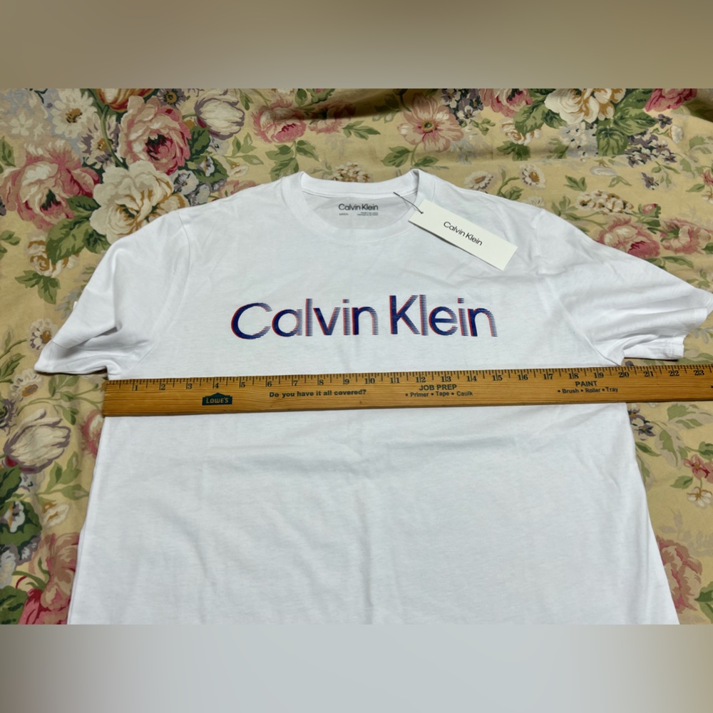 Calvin Klein short sleeve T-shirt - Picture 12 of 12